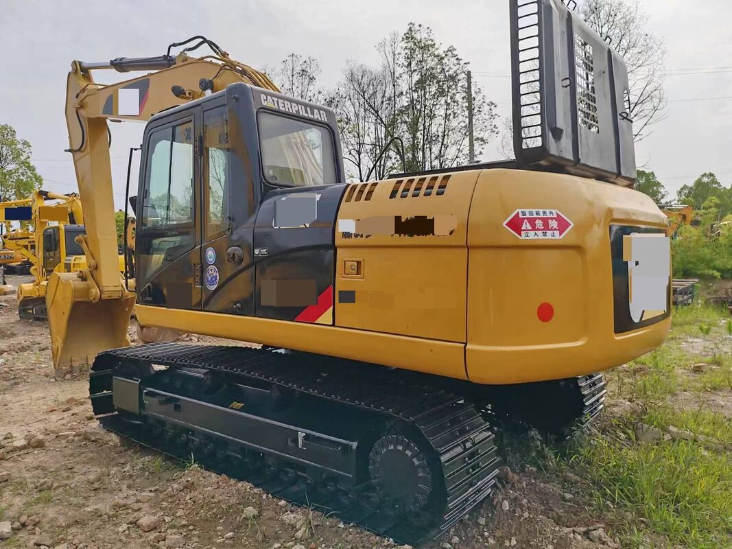 Digunakan rel Excavator merek Cina 21T dalam kondisi yang sangat baik kapasitas 1m3 daya nominal 103kW untuk konstruksi