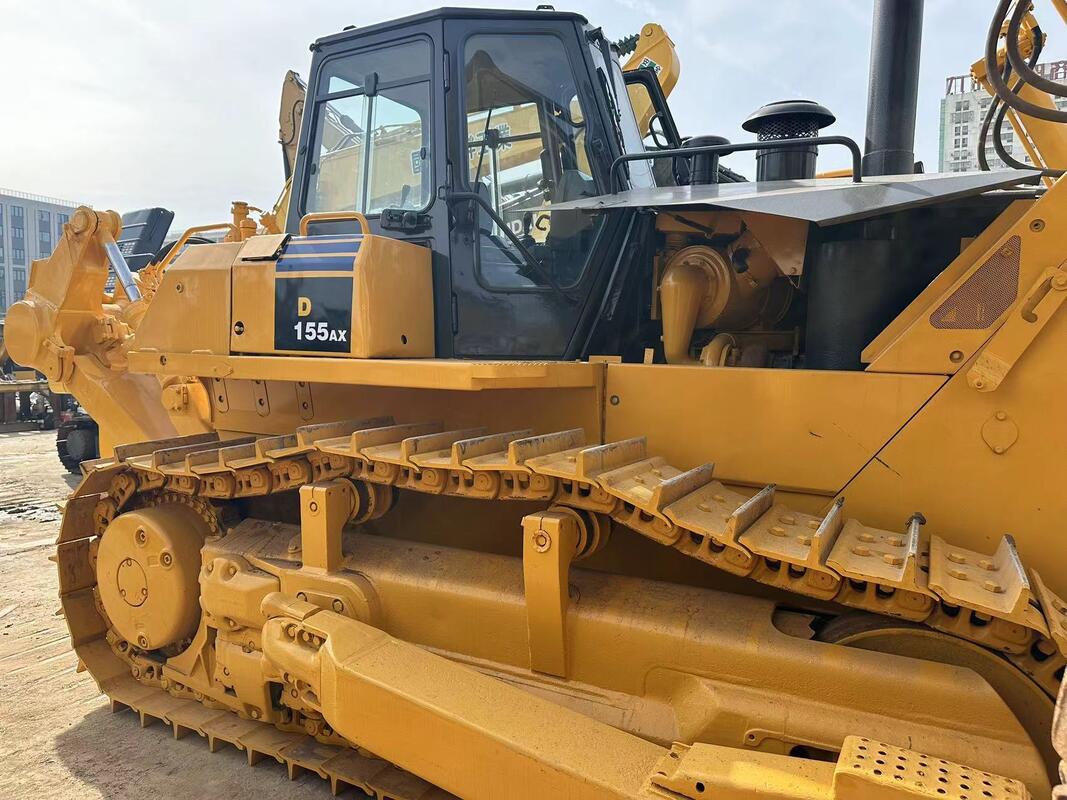 Baru Datang Bekas Merek Cina Bulldozer Roda Berjalan Kapasitas Bucket 5 Ton Kondisi Sangat Baik Daya Terukur 305 KW 14.07 L Untuk Konstruksi Kondisi Sangat Baik
