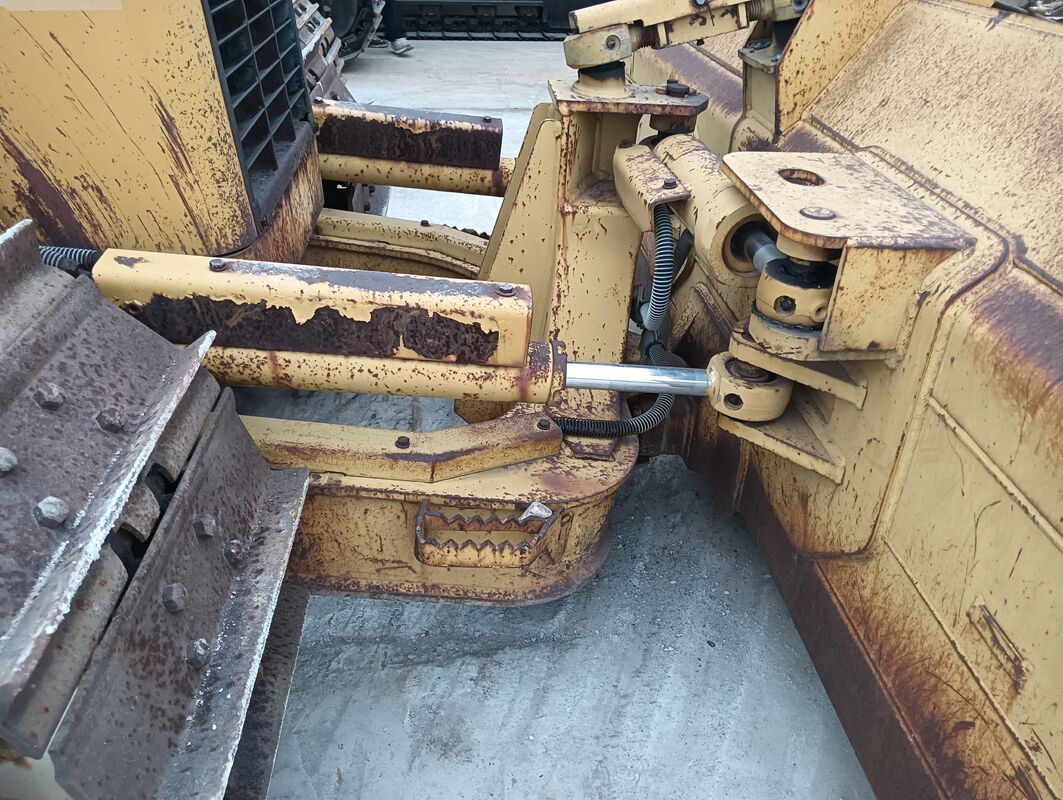 Dipakai Cina merek track Bulldozer Ember Kapasitas 8.919 Ton Dalam kondisi yang sangat baik 74kW 5.0 L Untuk konstruksi