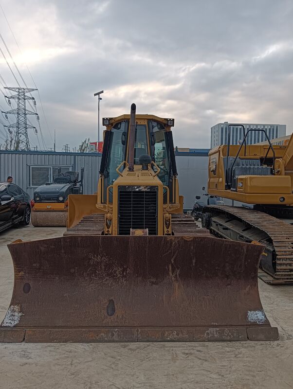 Dipakai Cina merek track Bulldozer Ember Kapasitas 8.919 Ton Dalam kondisi yang sangat baik 74kW 5.0 L Untuk konstruksi