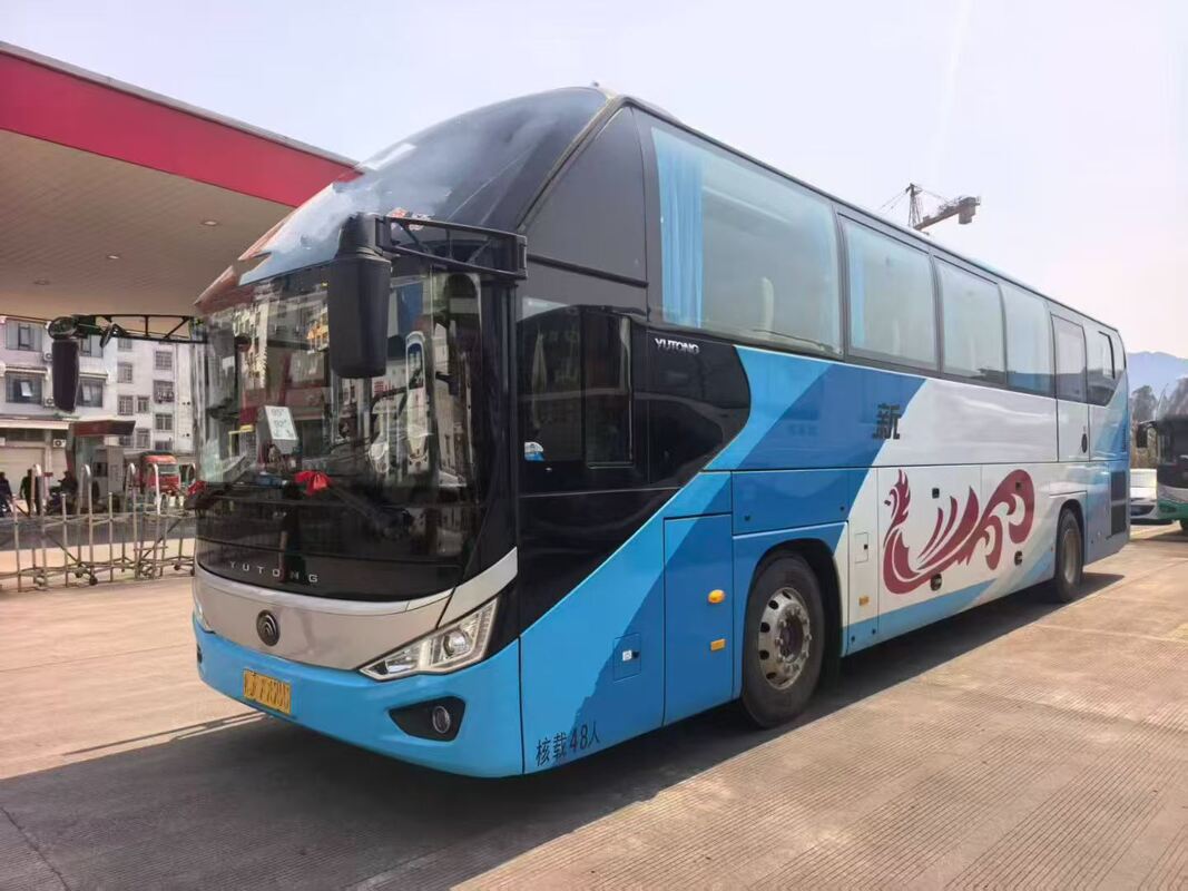 Bus Bus bekas Yutong Zk6128 Weichai 375hp Euro 5 Leaf Spring 48 kursi Transportasi mewah dengan AC untuk antar-jemput atau jarak jauh
