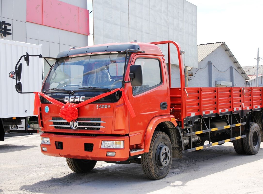 Dongfeng Duolika Menggunakan Dump Truck 2014 Tahun Yang Dibuat Dengan Mode Drive 4 × 2 Dan Mesin JM