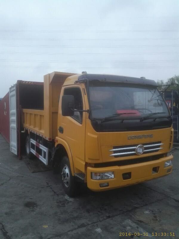 4 × 2 Drive Mode Truk Tipper Digunakan Dongfeng Merk Euro 3 Standar Emisi
