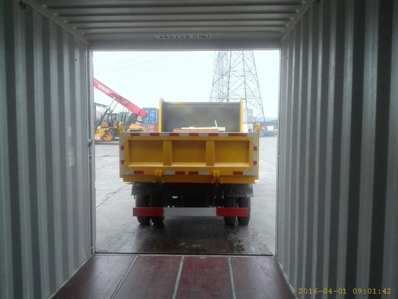 4 × 2 Drive Mode Truk Tipper Digunakan Dongfeng Merk Euro 3 Standar Emisi