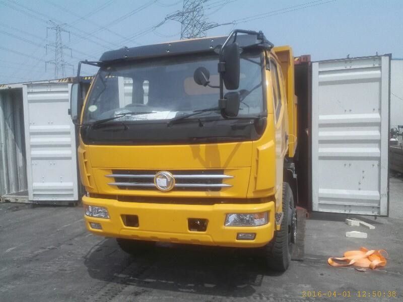 4 × 2 Drive Mode Truk Tipper Digunakan Dongfeng Merk Euro 3 Standar Emisi