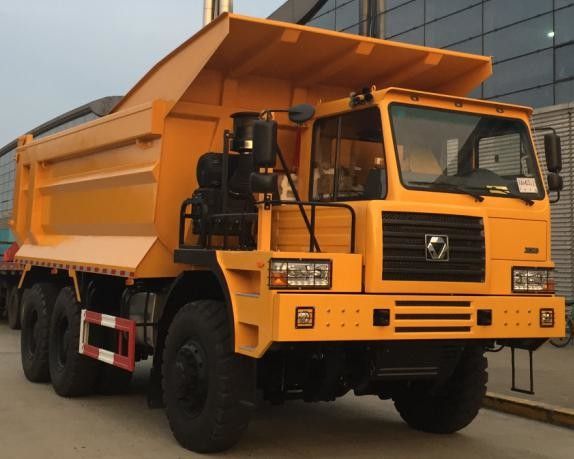 55km / H Kecepatan Maks. Dump Truck 8800 * 3275 * 4040 Dengan Mesin Weichai Euro 3