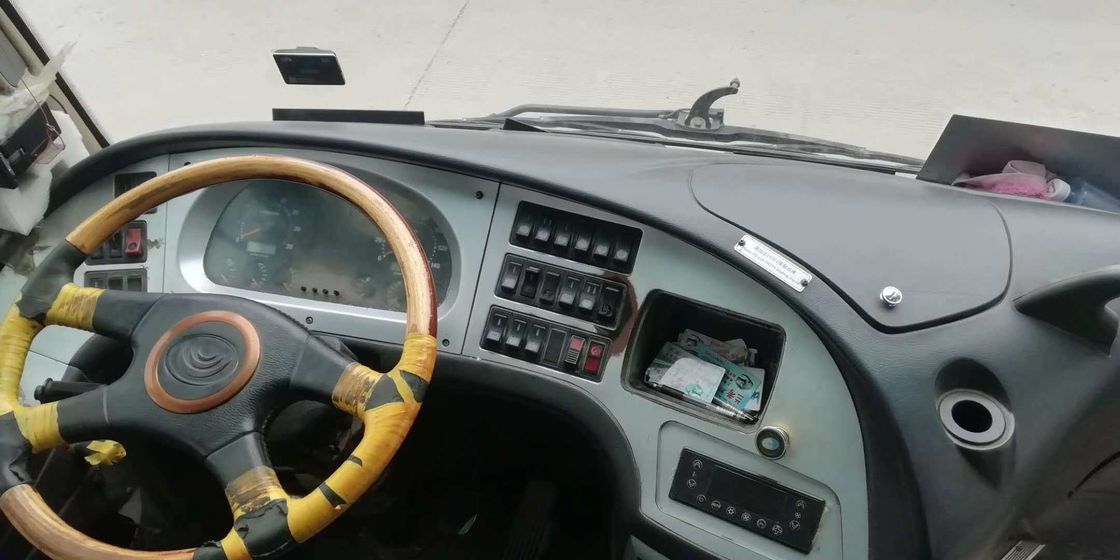 37 Kursi Bekas Bus YUTONG Merk Yutong Dengan Airbag Aman Mesin Diesel