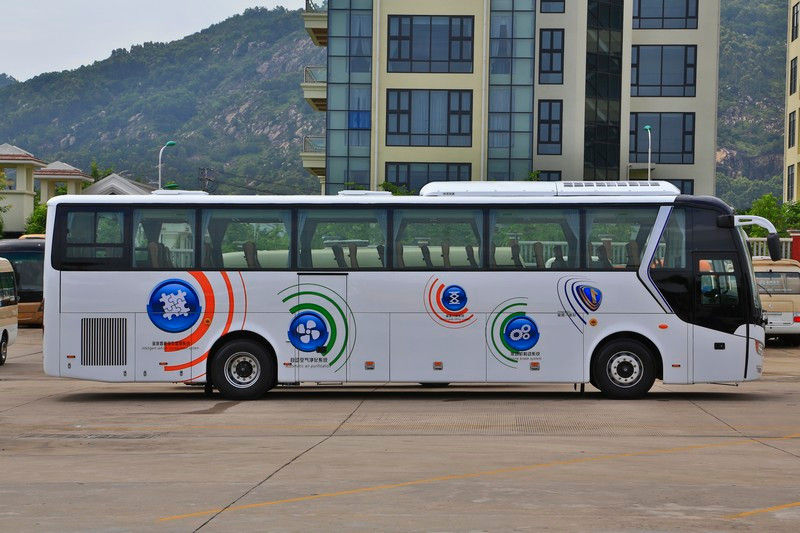 47 Kursi Bus Pelatih Bekas Golden Dragon Merk Diesel Euro III Standard 2012 Tahun