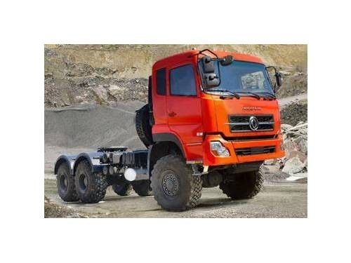 2016 Tahun 375hp Merek Digunakan Truk Traktor Dongfeng Dengan 6 × 6 Mode Drive