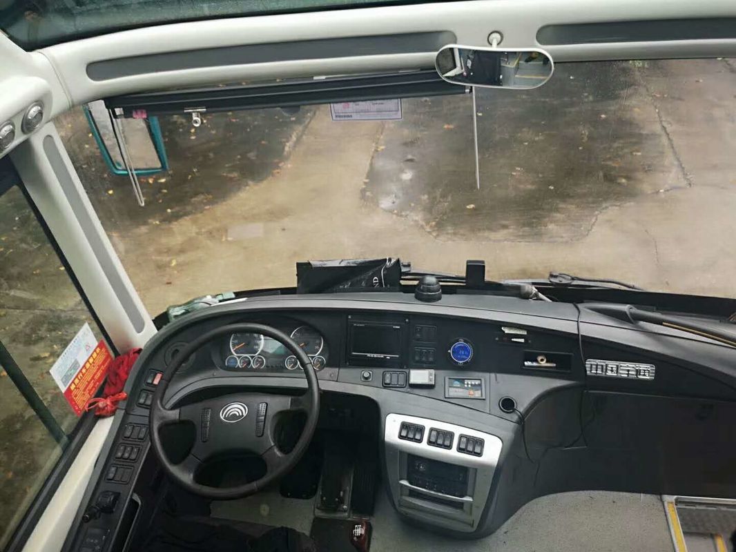 2013 Tahun 53 Kursi Digunakan YUTONG Bus Jenis Bahan Bakar Diesel Dengan Airbag LNG Bensin