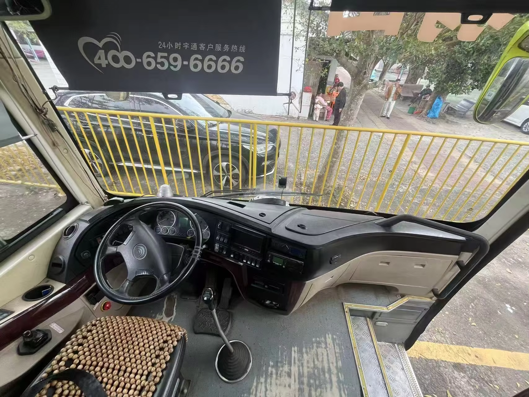 Bus Pelatih Jarak Jauh Yut-ong ZK6996 Bekas 39 Kursi Pelatih Penumpang Bekas