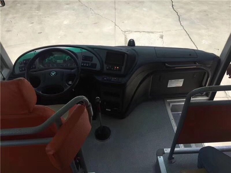 280hp EURO IV Bekas Bus Tur Merek FOTON Untuk Transportasi Penumpang