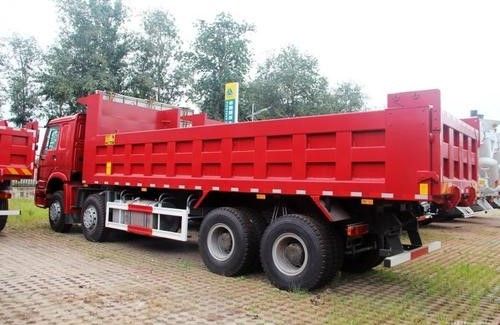 2015 Tahun Kedua Tangan Dump Truck Mengemudi Tangan Kiri Tipe 31000 KG Berat Kotor