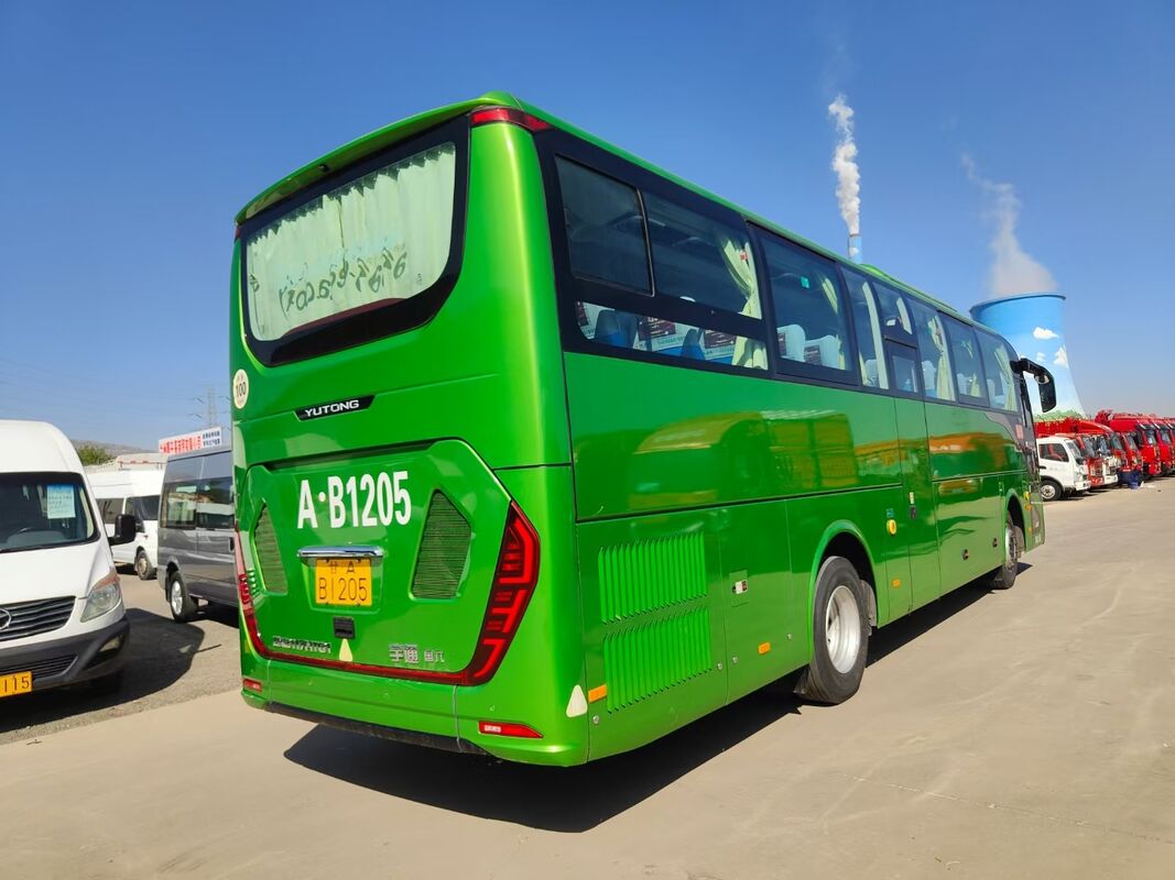 Bus Tur Mewah Yutong ZK6117 Bekas Pintu Ganda Mesin Diesel Weichai 50 Kursi LHD Dijual
