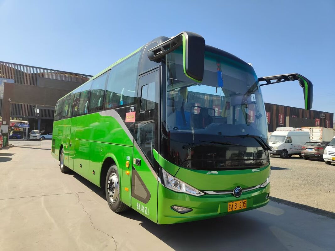 Bus Tur Mewah Yutong ZK6117 Bekas Pintu Ganda Mesin Diesel Weichai 50 Kursi LHD Dijual