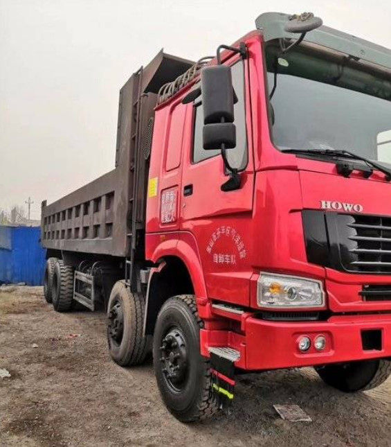 HOWO Merek 20-30T Truk Diesel Bekas / Truk Tipper Bekas 375hp 2012 Tahun