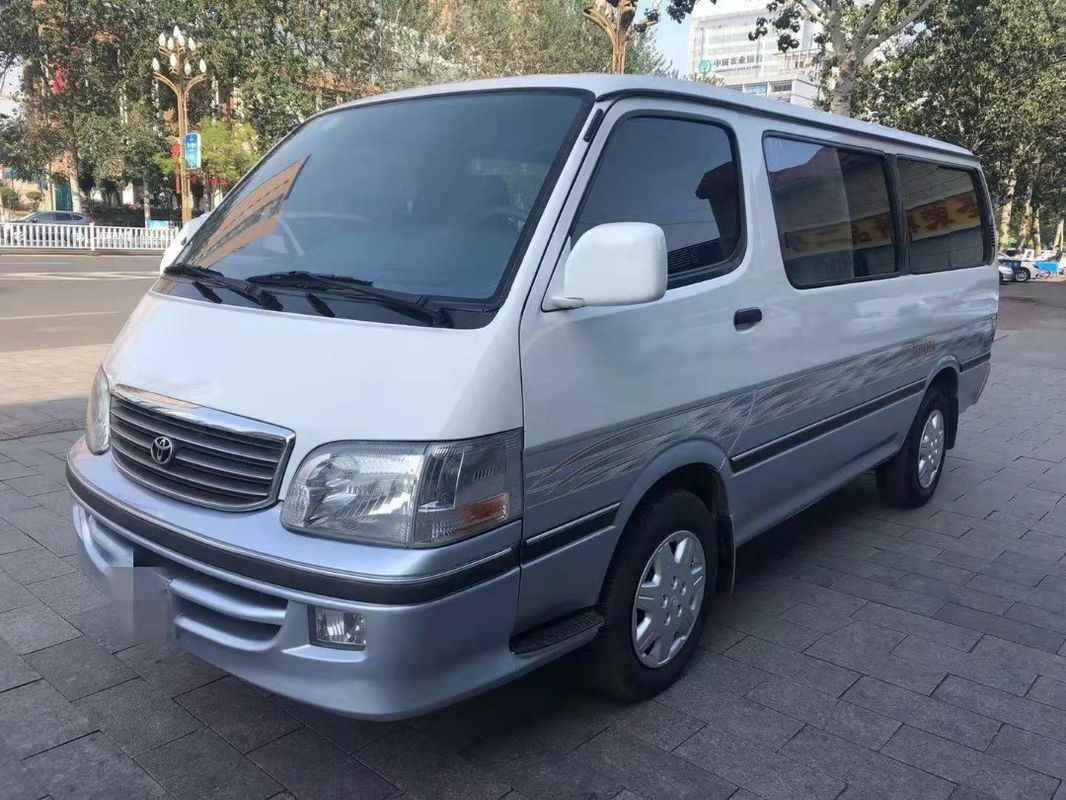 13 Kursi Diesel Toyota Digunakan Mini Bus Dengan AC Melengkapi No Kecelakaan 2015 Tahun