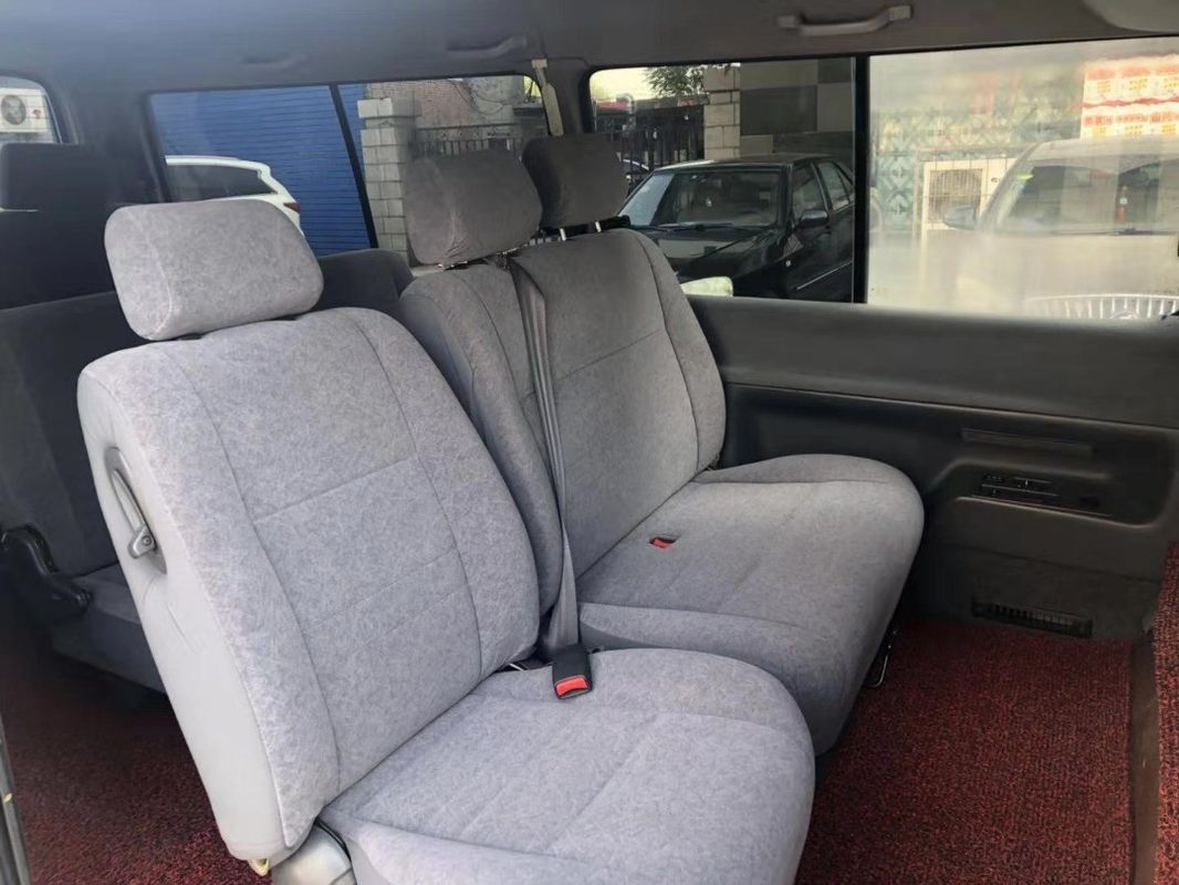 13 Kursi Diesel Toyota Digunakan Mini Bus Dengan AC Melengkapi No Kecelakaan 2015 Tahun