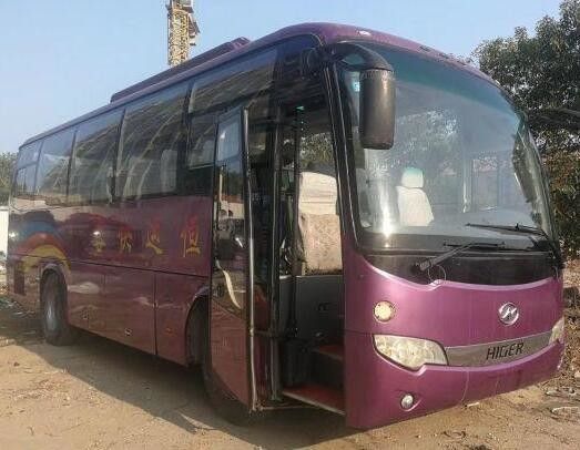 Diesel AC Higer Bus Coach Digunakan 2011 Tahun 39 Kursi 8.5m Panjang 8400kg