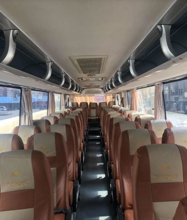 Bus Yutong yang Digunakan Bersama Zk 6107 Model 55 Kursi Warna Opsional