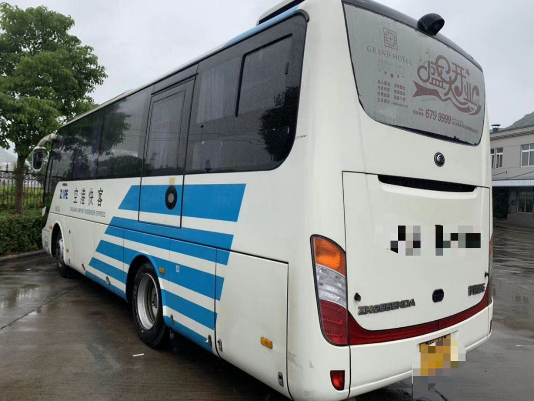 ZK6858 Series Yutong City Bus, White 19 Seater Bus Diesel Steering Tangan Kiri 2015 Tahun