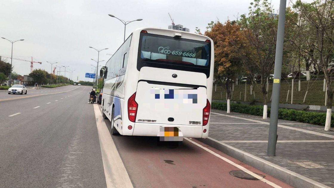 ZK6119H2Y 51 Kursi Digunakan Penumpang Bus Motor Diesel Drive Tangan Kiri Hampir Baru Dengan Pintu Otomatis