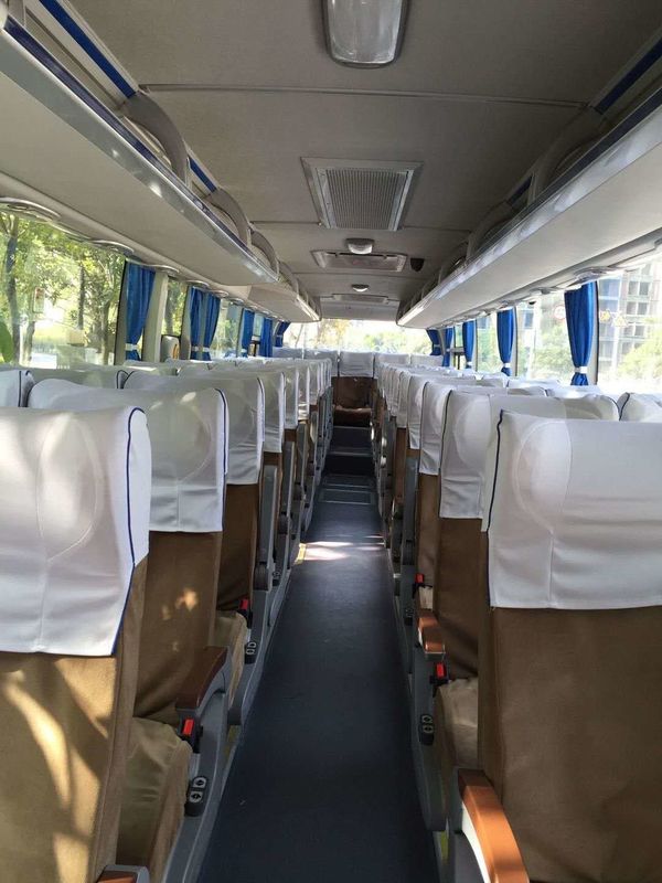 Warna Putih 11m Panjang Digunakan Yutong Coach Bus 51 Kursi Mesin Yuchai 2016 Tahun