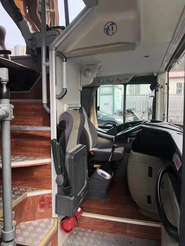 Diesel LHD 6126 Model Bus Yutong Digunakan 49 Kursi 2014 Tahun Standar Emisi Euro Iv
