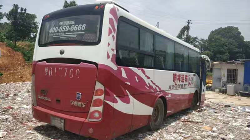 Model Yutong ZK6809 Panjang 8m Digunakan Bus Pelatih 33 Kursi Tugas Berat Tahun 2018