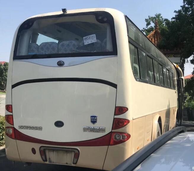 Bus Pariwisata Tangan Kedua Tahun 2010 47 Kursi Digunakan Bus Coach Model Yutong Zk6100
