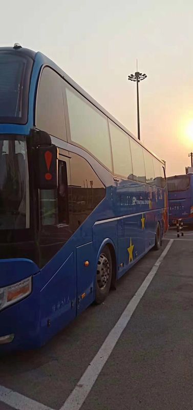6127 Model Diesel Yutong Digunakan Bus Wisata 2013 Tahun 51 Kursi LHD ISO Lulus Dengan Kantung Udara