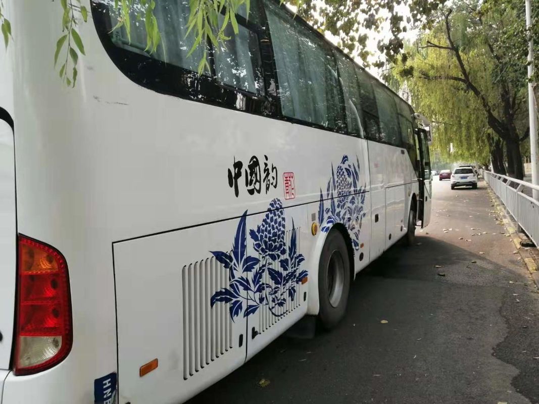 Warna Putih Digunakan Bus Yutong 47 Kursi 2013 Tahun Diesel Yutong Bus Kondisi Baik