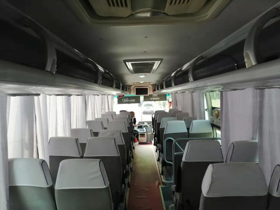 Warna Putih Digunakan Bus Yutong 47 Kursi 2013 Tahun Diesel Yutong Bus Kondisi Baik