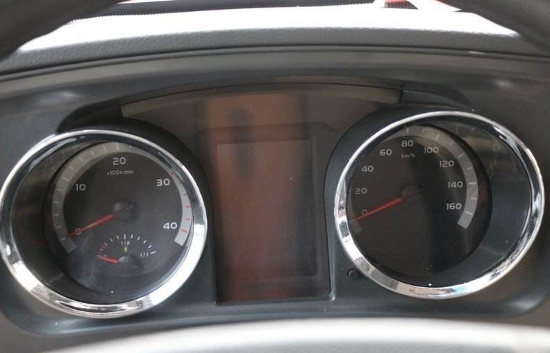 90km / H Kecepatan Maks. Digunakan Dump Truck Light Cargo Truck Model Mengemudi Tangan Kanan