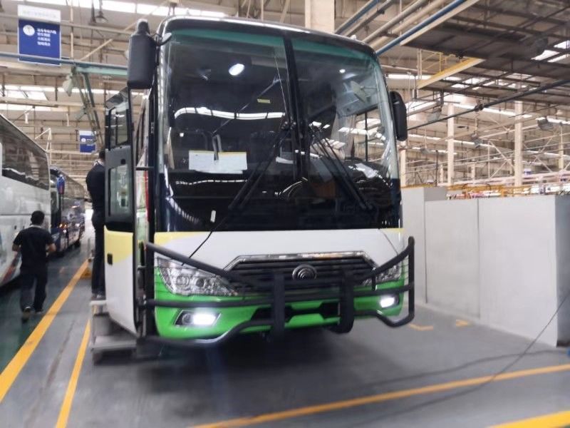 67 Kursi Promosi Drive Kanan Drive 120km / H Kecepatan Maks. 12000 X 2500 X 3620mm
