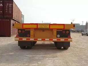 Trailer Semi Flatbed Baja Dengan Pengangkutan Kontainer 12R22.5 Triangle Tire 40 Feet