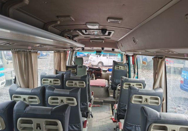 Bus Komersial Bekas Dengan Bus Coaster Mewah 22 Kursi 2640mm Tinggi 4085mm Wheel Base