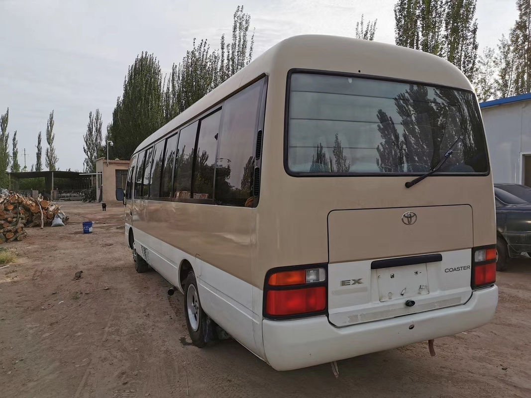 Drive Tangan Kiri LHD Bekas Bus Coaster Bekas Bus Mini 23 Kursi 10 Tahun Euro 3