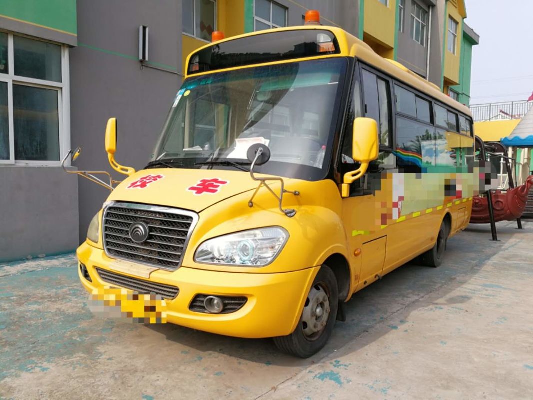 Mesin Diesel 95kw 2017 Tahun 36 Kursi Bekas Sekolah Bus Yutong Digunakan Bus Standar Euro III