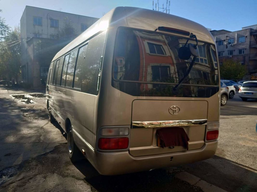 Tahun 2013 Toyota 30 Seats Bensin Bekas Coaster Bus Mini Bus merek Toyota