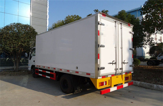 2 Pintu 100P 72kw Diesel 98km / H Truk Pendingin Bahan Medis Multi-Model Multi-Brand