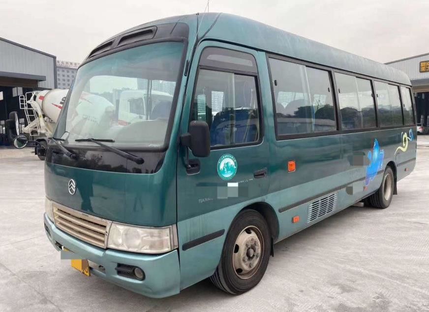 Golden Gragon Coaster 26 Kursi Bus Mesin Hino Warna Hijau 100km / H