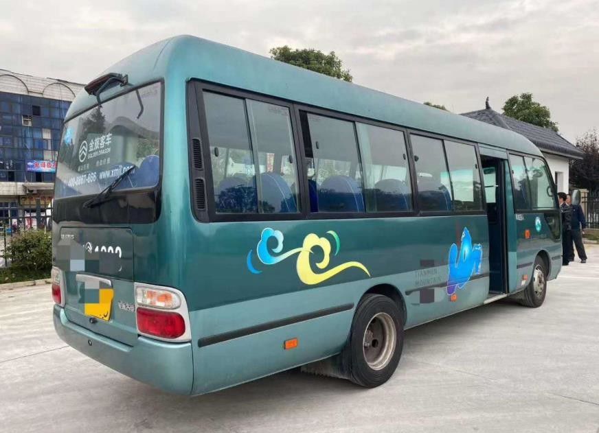 Golden Gragon Coaster 26 Kursi Bus Mesin Hino Warna Hijau 100km / H