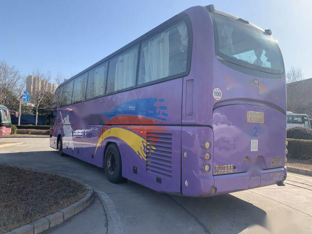 Tinggi 3,8m Youngman JNP6121 55 Kursi Digunakan Bus Pelatih Euro IV Bus Pelatih Bus Penumpang