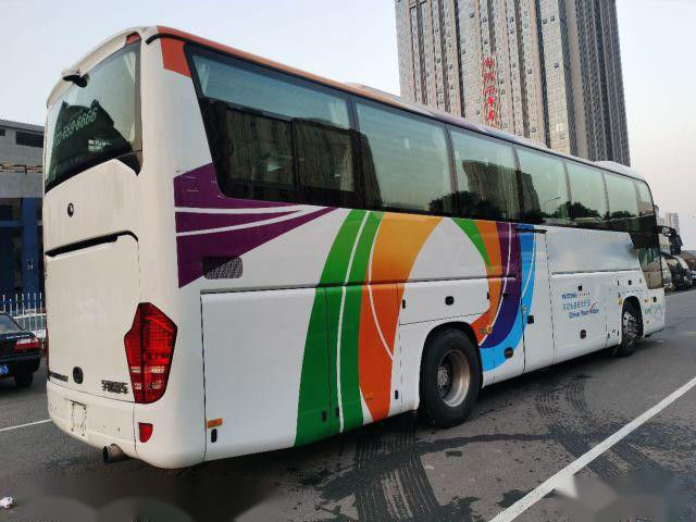 Penumpang Zk6118 336kw 49 Kursi Digunakan Bus Yutong Tahun 2017 Chassis Airbag Weichai 336kw