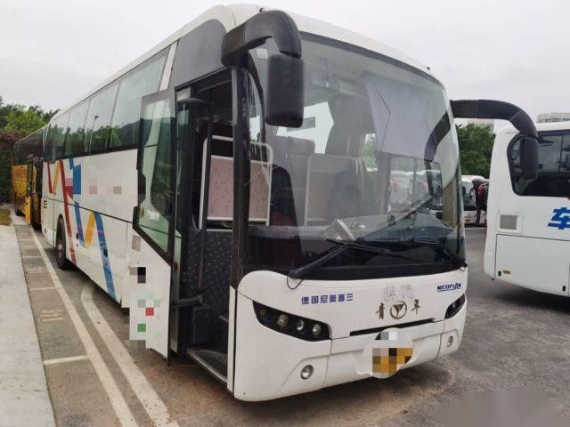YOUNGMAN JNP6108 39 Kursi WP 199kw Belakang Mesin Bus Digunakan Bus Penumpang Airbag Chassis Kursi Kulit Kemudi Kiri