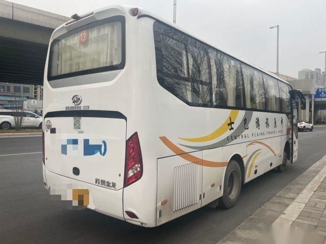 Model Bus Higer Bekas KLQ6882 39 Kursi Sasis baja digunakan bus penumpang mesin belakang Yuchai 162kw pintu tunggal kemudi kiri