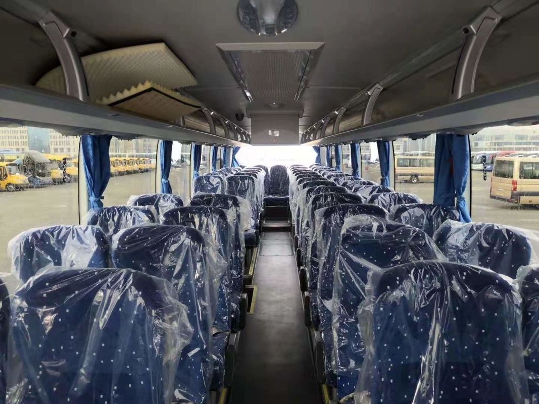Bus Yutong Baru ZK6122H9 Dengan 55 Kursi Warna Putih Dalam Promosi Mesin Belakang