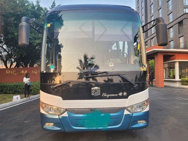 Digunakan zhongtong bus LCK6119 48 kursi belakang mesin yuchai Airbag chassis pintu ganda telanjang kemasan drive tangan kiri