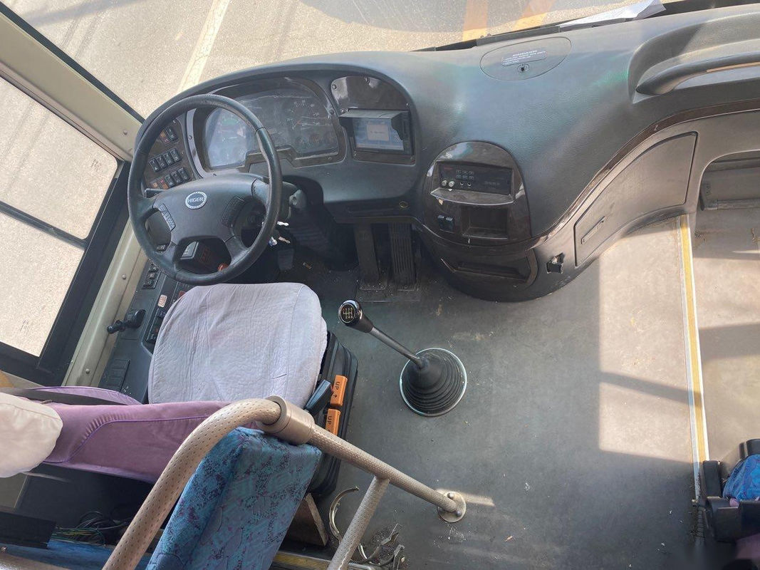 Bus Higer Bekas KLQ6119 51 Kursi Bus Pelatih Bekas Drive Tangan Kiri Pintu Tunggal Bus Penumpang Bekas